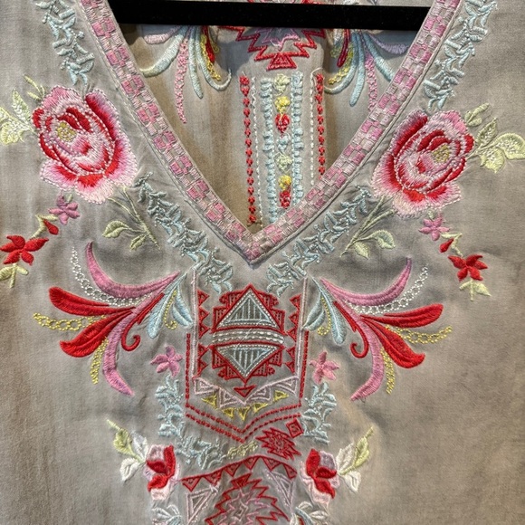 ANDREE BY UNIT Olive Embroidered Tunic - Picture 3 of 8